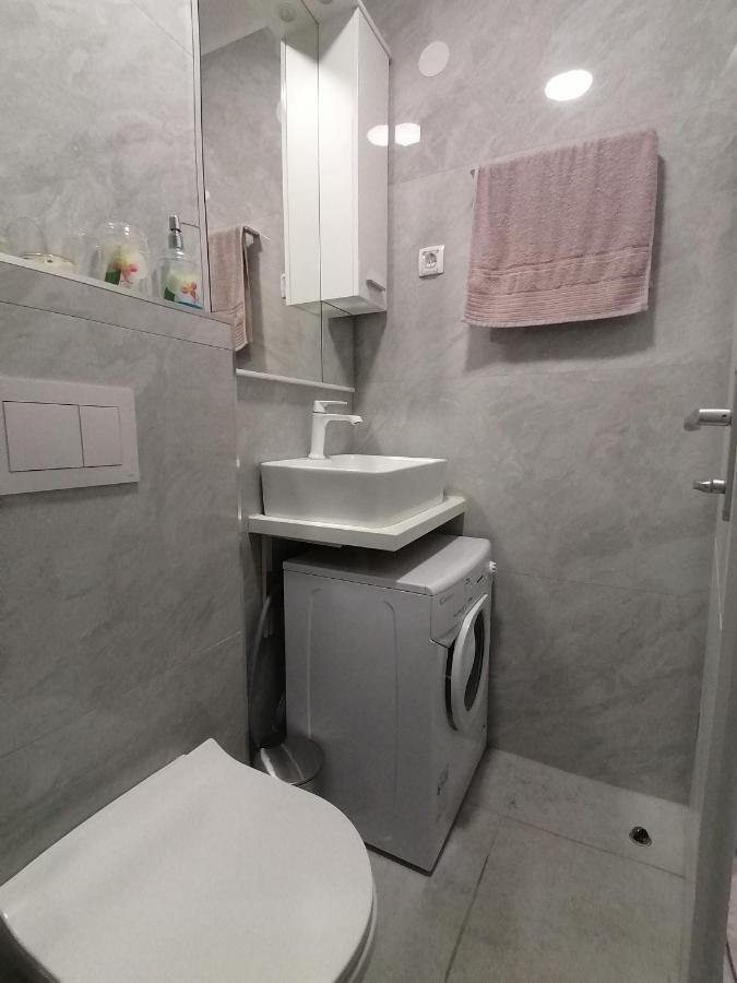 Apartment Rose By The Beach & Tennis Courts Split Extérieur photo